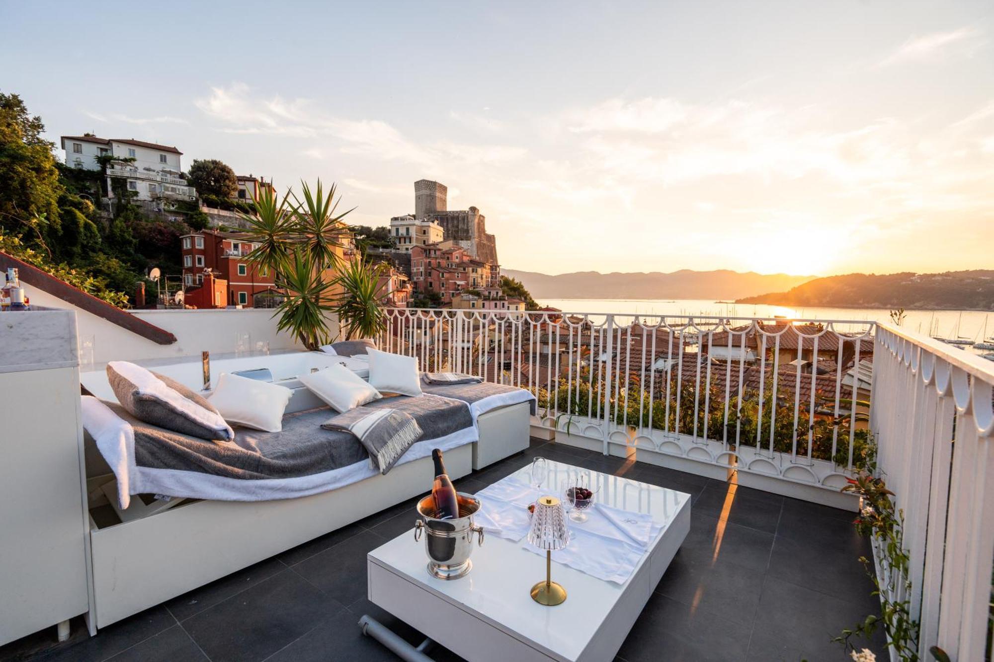 Torretta San Rocco -Luxury Suite 莱里奇 外观 照片