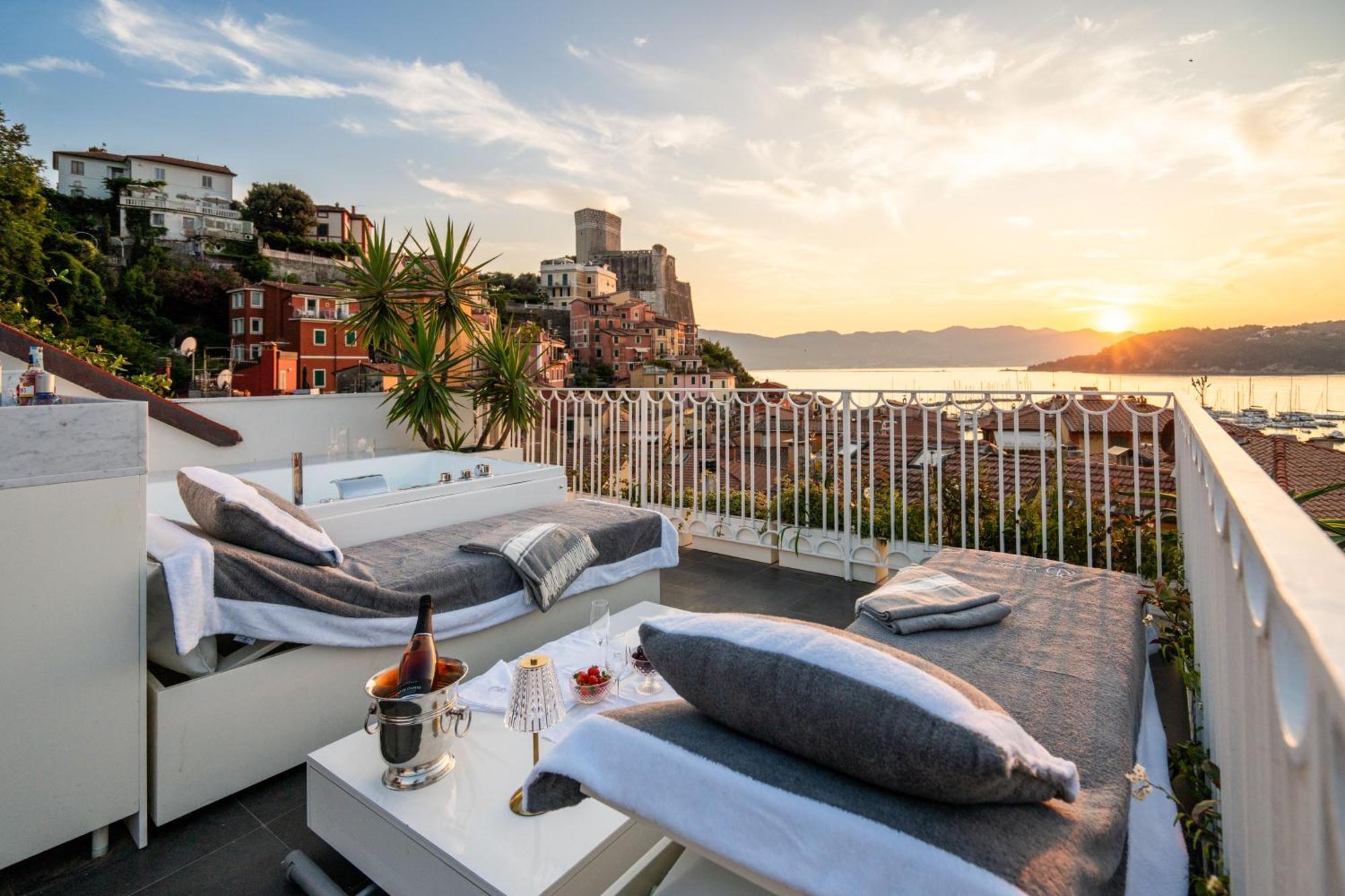 Torretta San Rocco -Luxury Suite 莱里奇 外观 照片